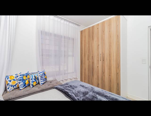 3 BEDROOM APARTMENT FOR SALE IN SANDOWN